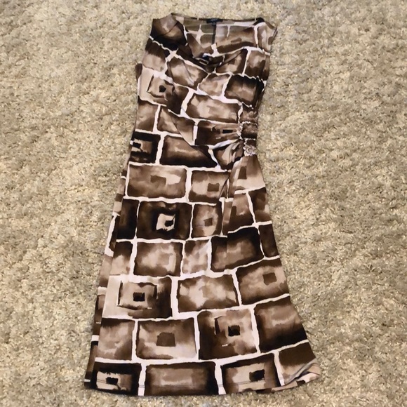 Dress - Picture 2 of 4